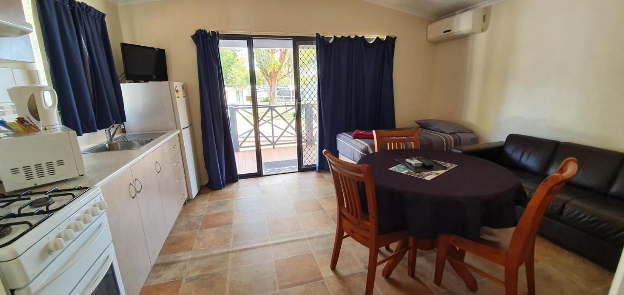 Pinjarra Caravan Park And Cabins Exterior foto